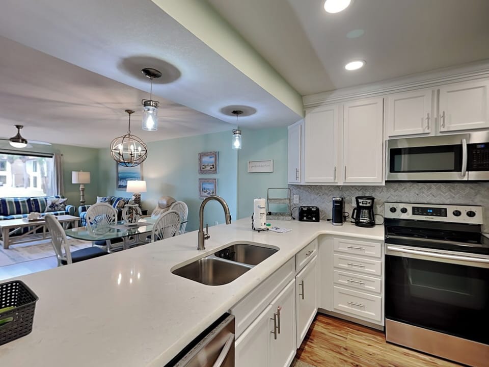Kitchen - Modern Appliances