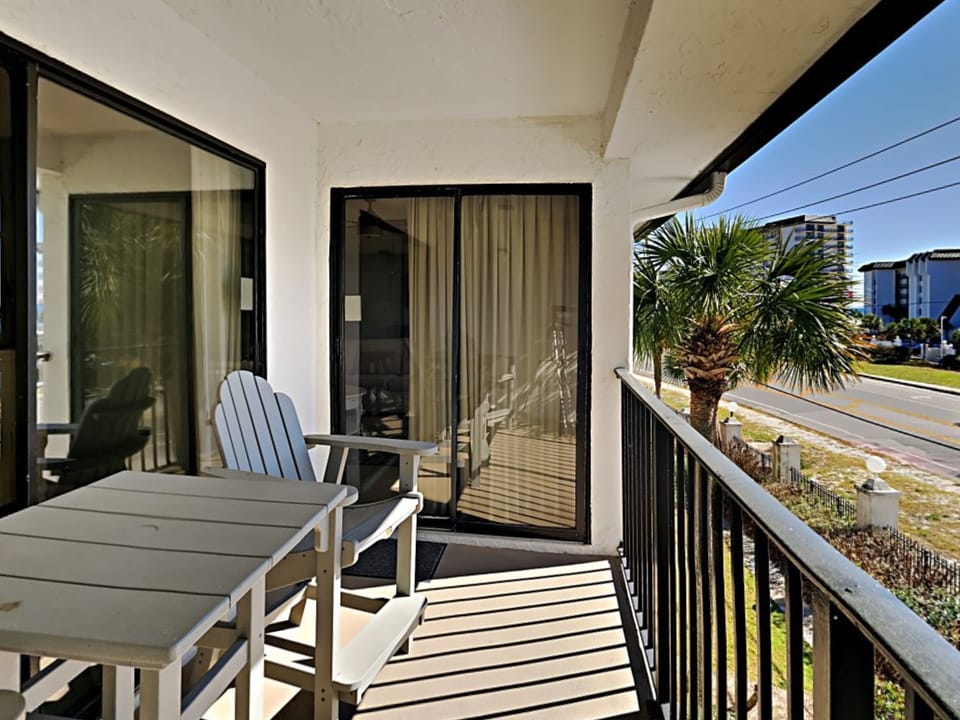 Welcome to Edgewater Villa #3315