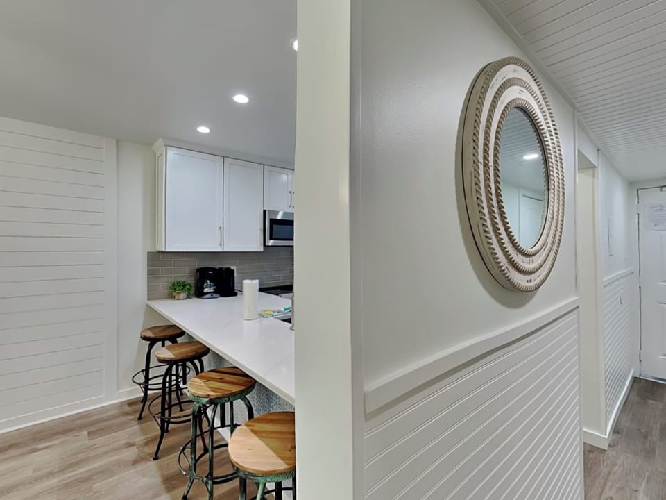 Breakfast Bar - Seating