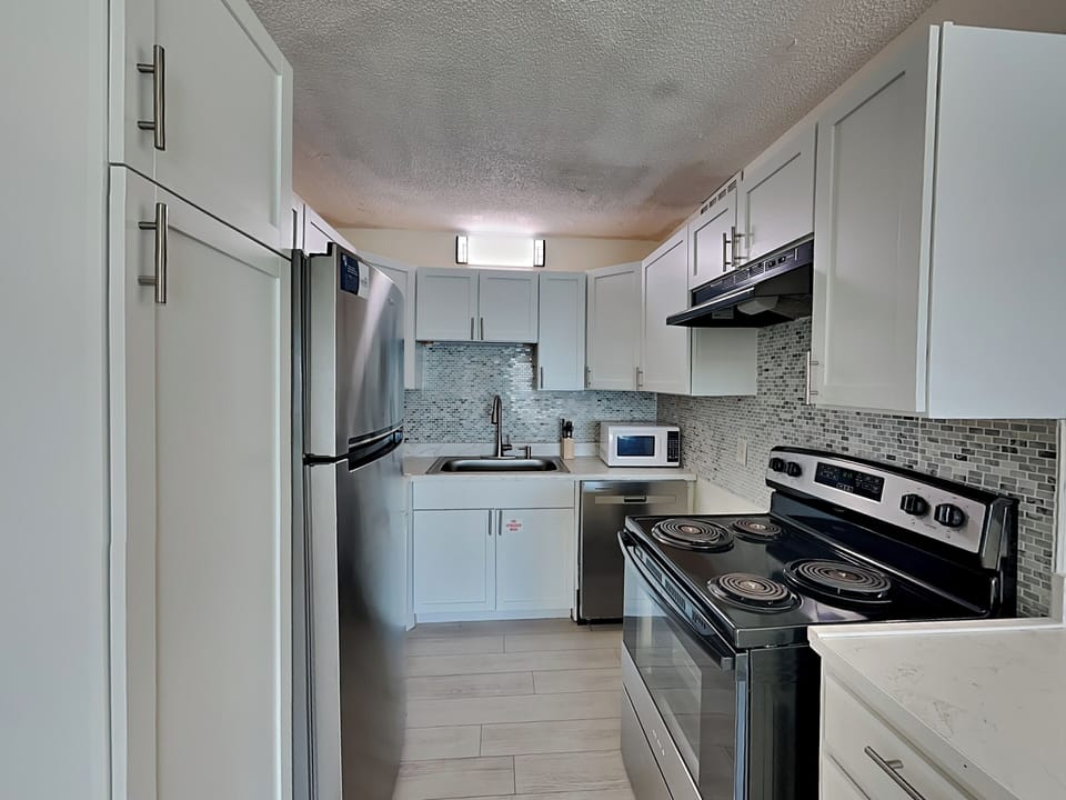 Kitchen - Modern Appliances
