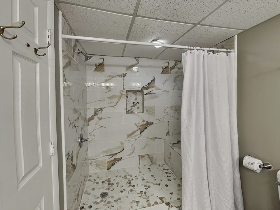 Primary Bathroom - Walk-in Shower