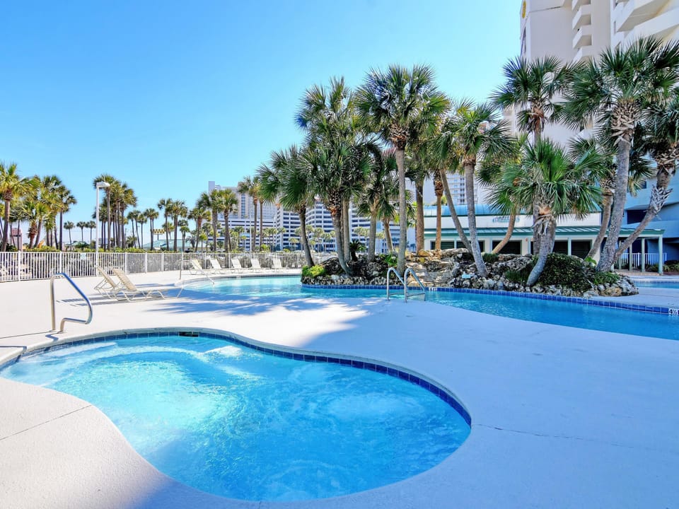 Long Beach Resort Towers - Community Pools