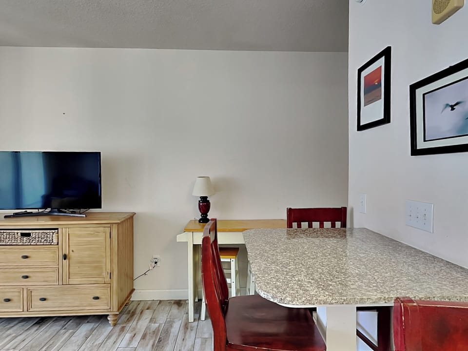 Studio Dining Area