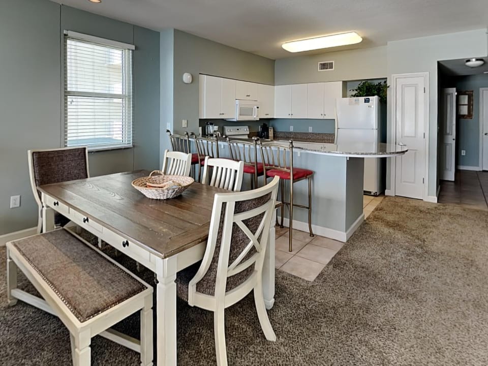 Dining Table | Breakfast Bar