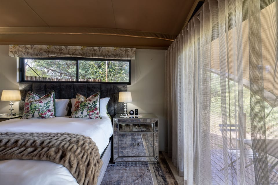 Family Suite | Egyptian cotton sheets, premium bedding, down comforters, pillowtop beds