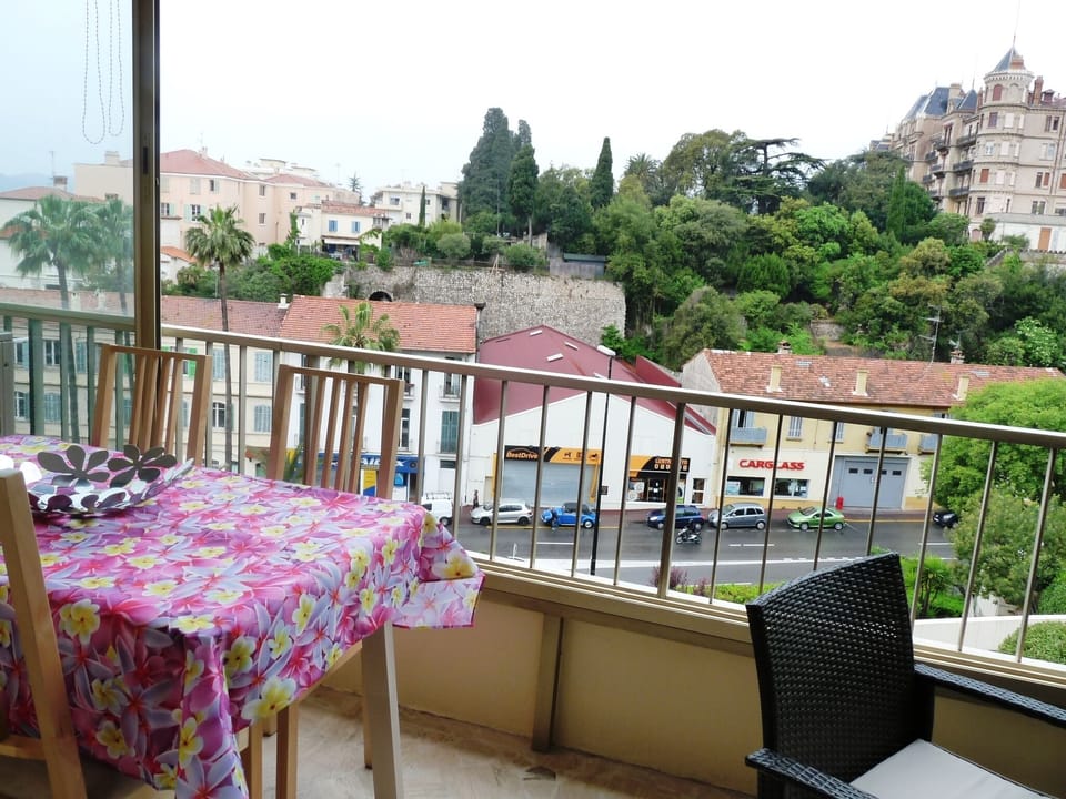 The terrace and open views