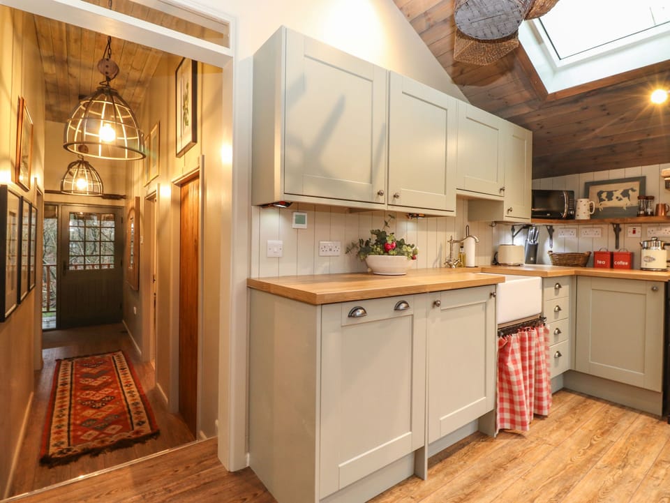 Fridge, dishwasher, electric kettle, toaster