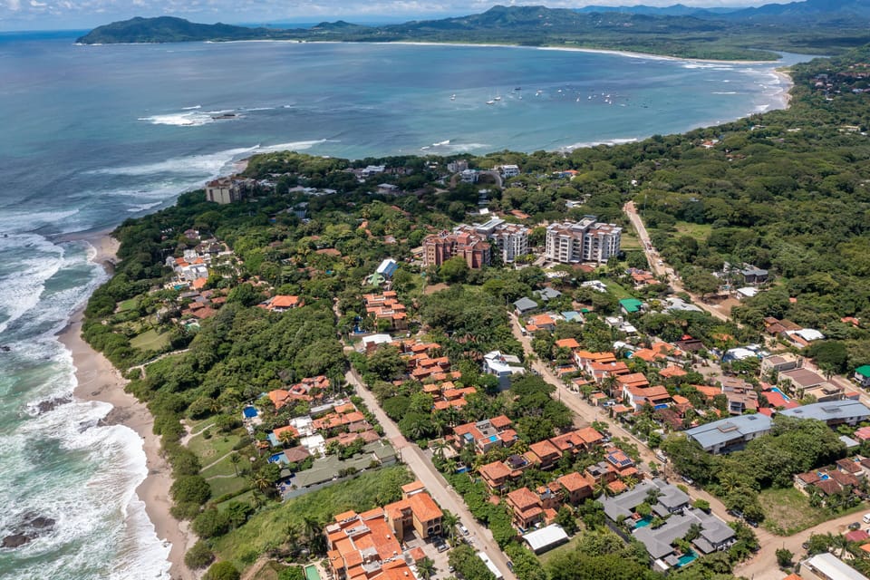On this side you can see how close Tamarindo beach is located.
