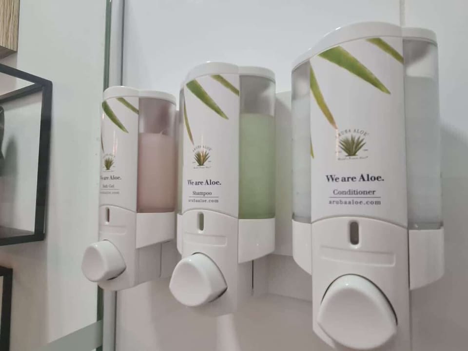For your enjoyment, we provide Aruba Aloe Products; one of the few Aloe companies in the world, that grows, harvests, and processes its own Aloe on-site. Existing for more than 132 years, Aruba Aloe  received a Royal designation of the Dutch Kingdom.