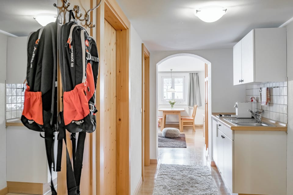 Family Apartment | Hypo-allergenic bedding, in-room safe, desk, laptop workspace