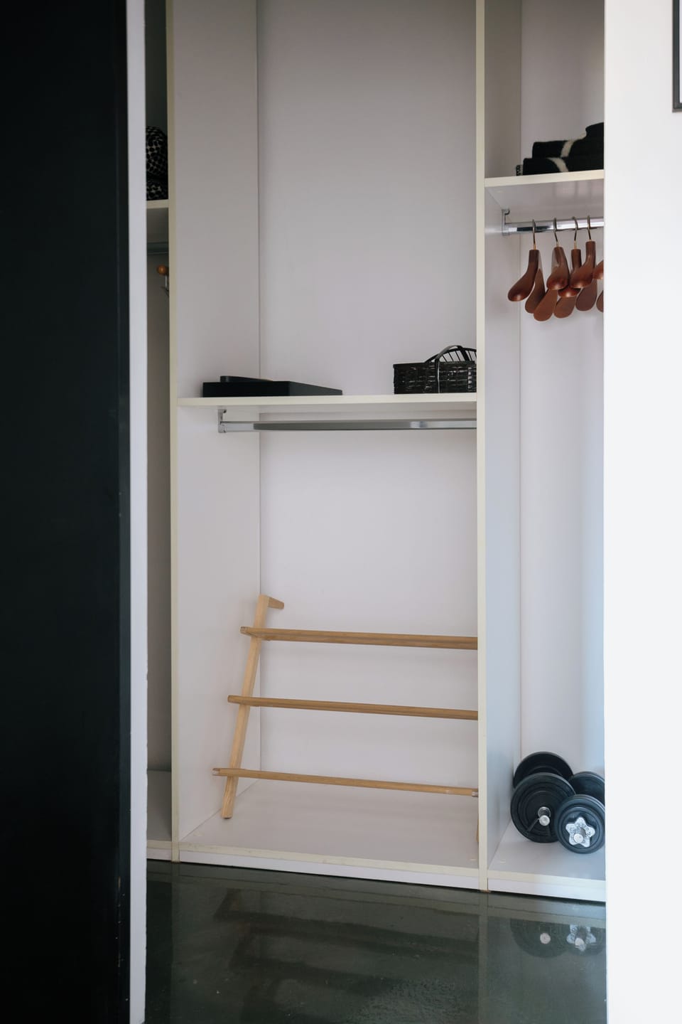 Room 3 | 1 bedroom, minibar, in-room safe, individually decorated