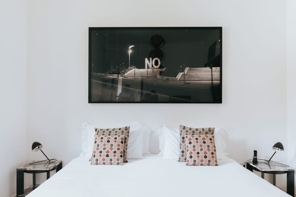 Room 2 | 1 bedroom, minibar, in-room safe, individually decorated