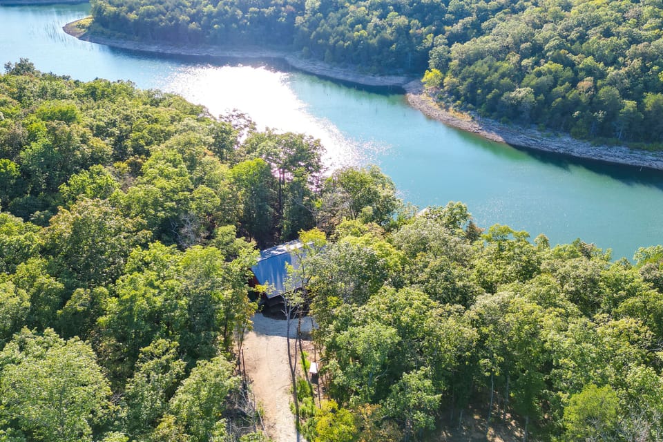 Aerial View | 480-Foot Lakefront