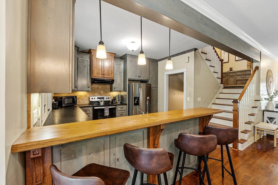 Bar seating in the kitchen