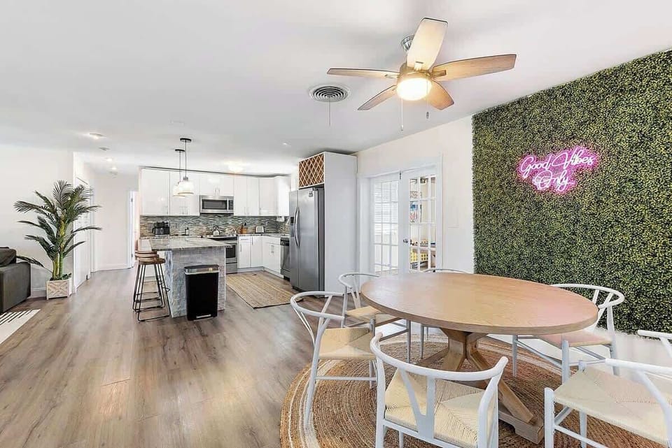 Open concept living/dining/kitchen!