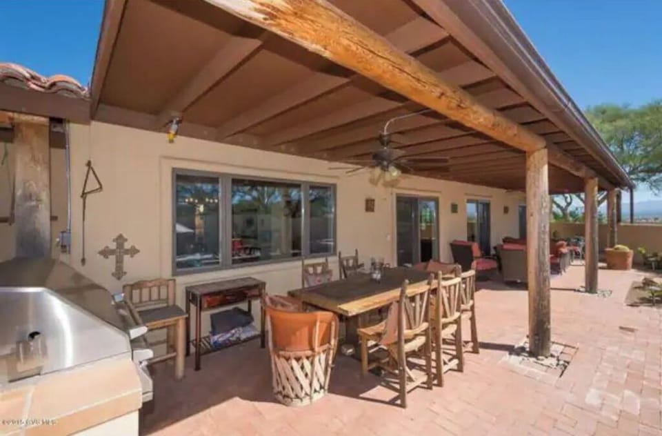 Back patio with grill 