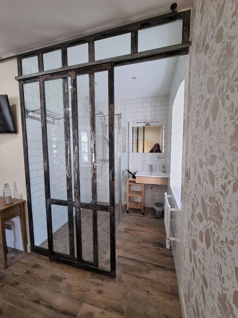 Comfort Double Room, Garden View | Bathroom | Free toiletries, heated floors, towels, soap