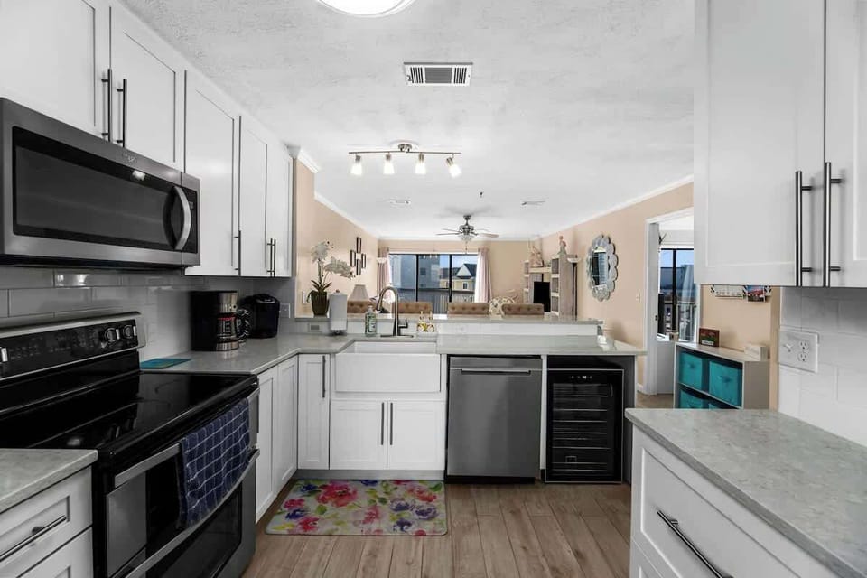Full Size Kitchen