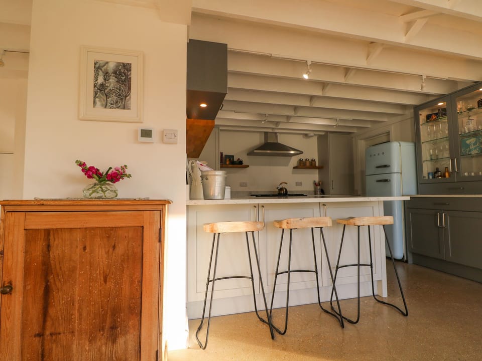 Fridge, dishwasher, electric kettle, toaster