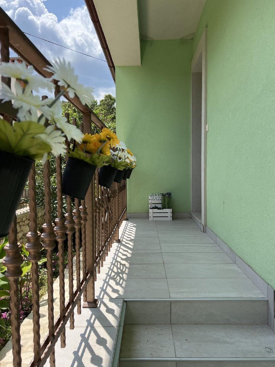 House (Two bedroom Holiday Home with Terrace) | Balcony