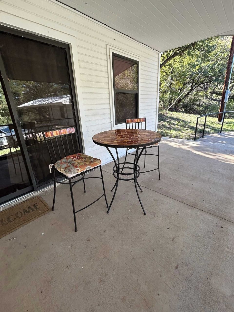 Morning coffee on the porch, anyone?