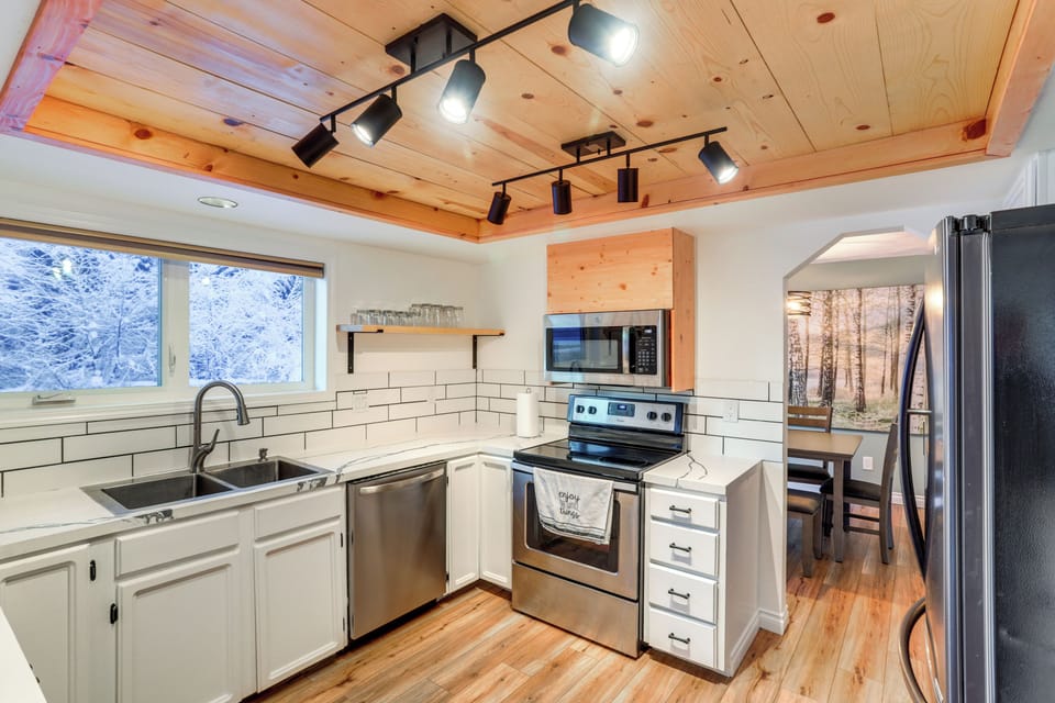 Kitchen | 1st Floor | Dishwasher