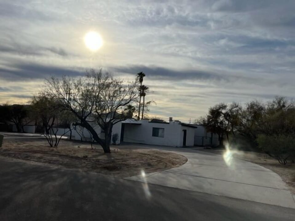 Individual Suites on 1 acre