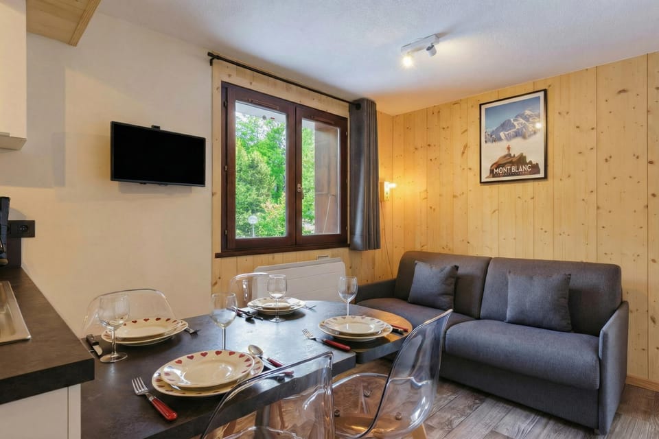 Living and dining room