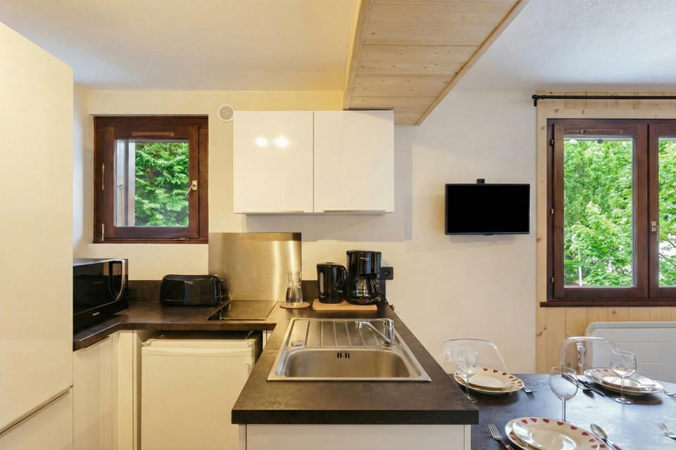 Kitchen and dining area
