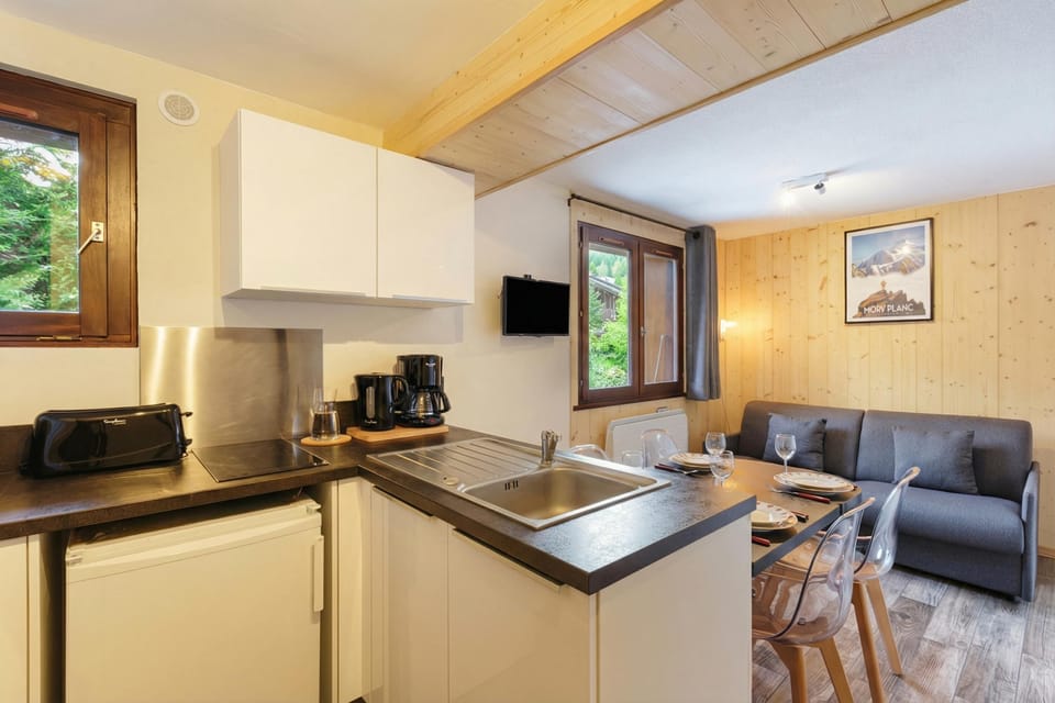 Kitchen and dining area