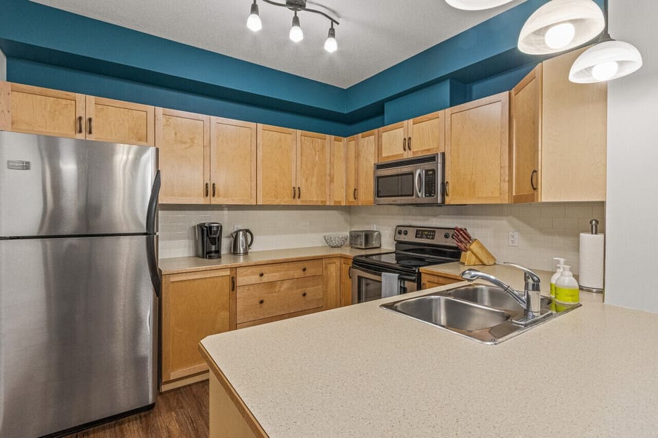 Fully Stocked Kitchen