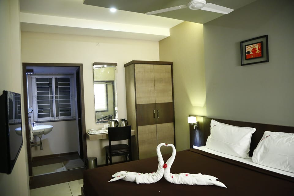 Standard Double Room, 1 Bedroom | Iron/ironing board, free WiFi