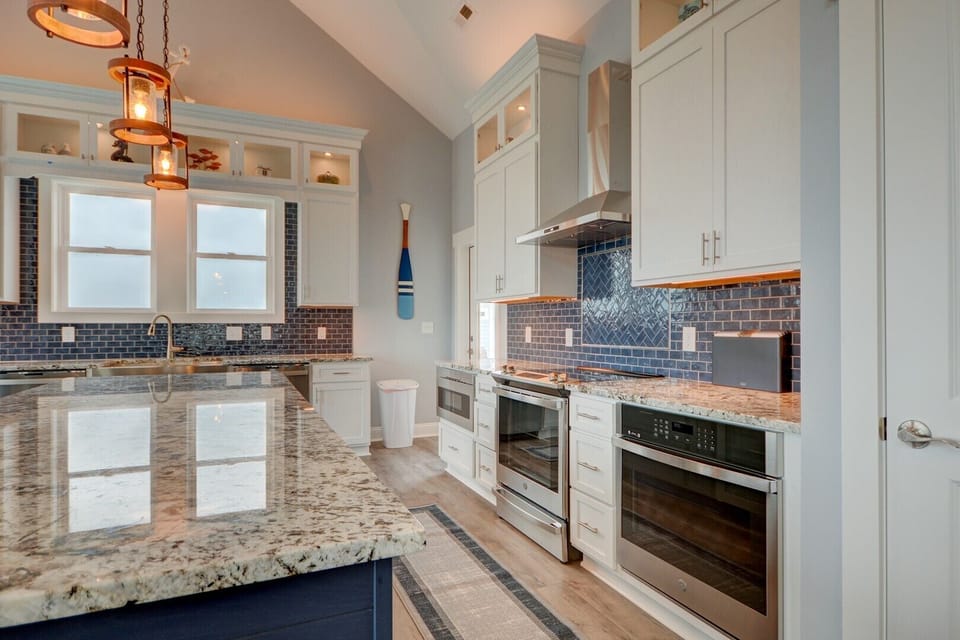 Kitchen b