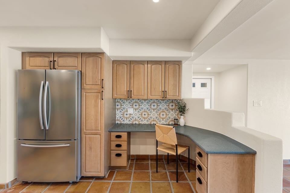 Convenient workspace located in the kitchen