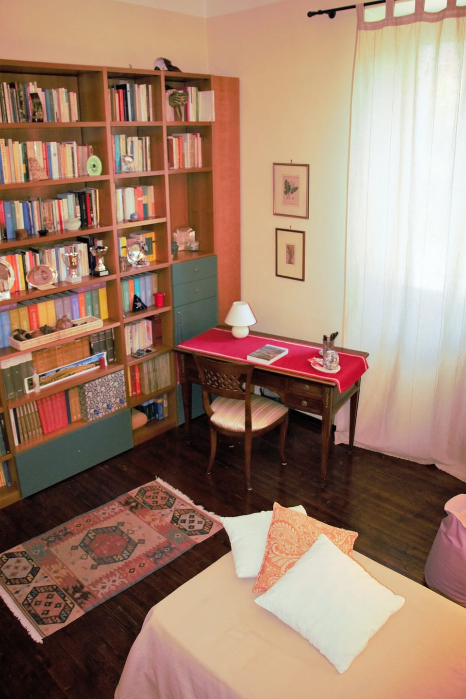 Deluxe Double Room Single Use | Desk, soundproofing, free WiFi