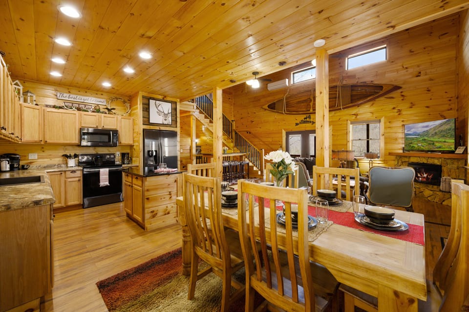 The open floorplan accommodates larger groups while spending time together
