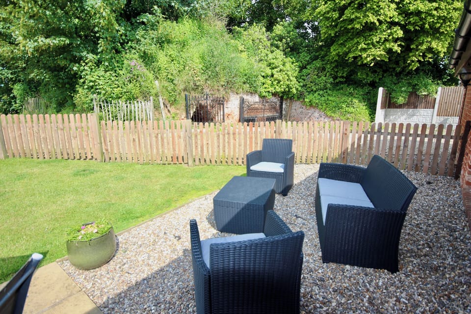 Furnished patio