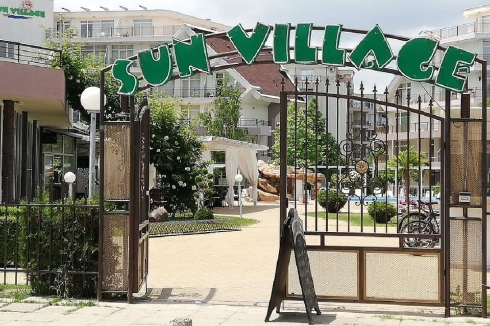 Sun Village Appartments entrance

