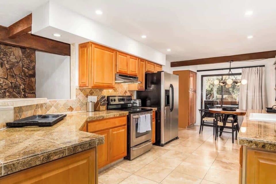 Functional, fully stocked kitchen