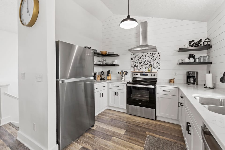 SS78: Banx Sea | Top Level Kitchen