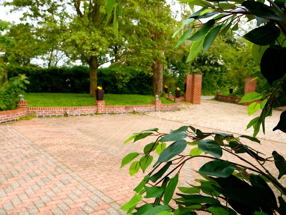 House | Property grounds