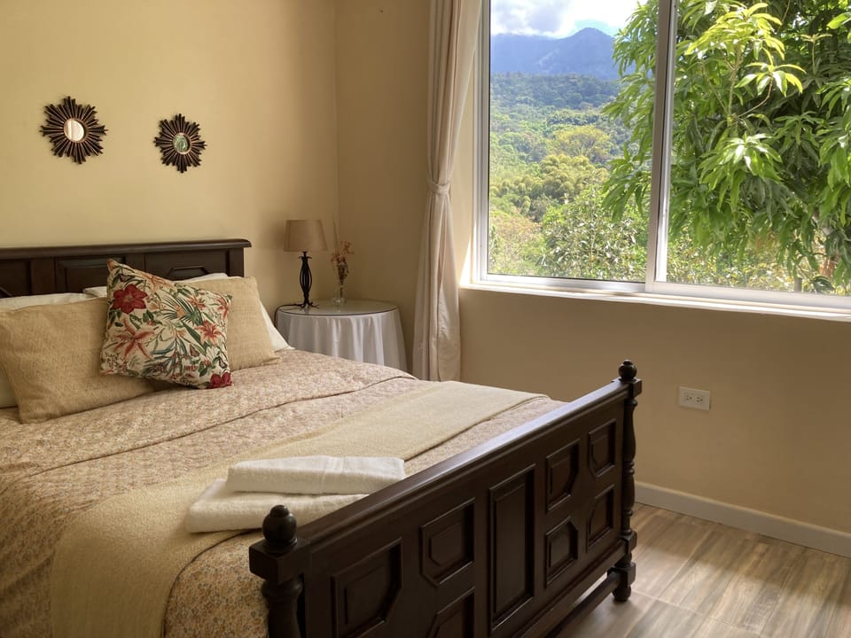Junior Double Room, Mountain View | WiFi (free), individually decorated, individually furnished, bed sheets