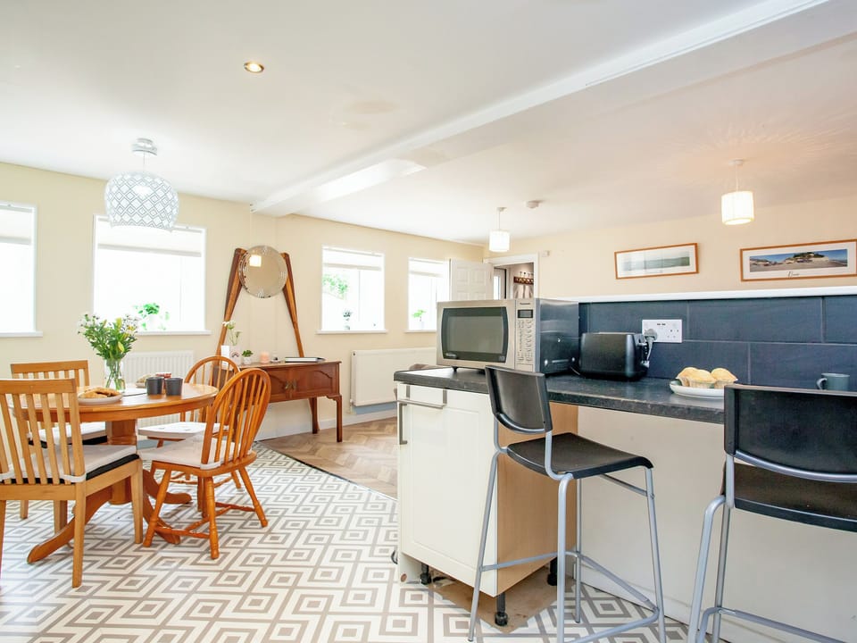 Open plan living space | The Hideaway, Branscombe