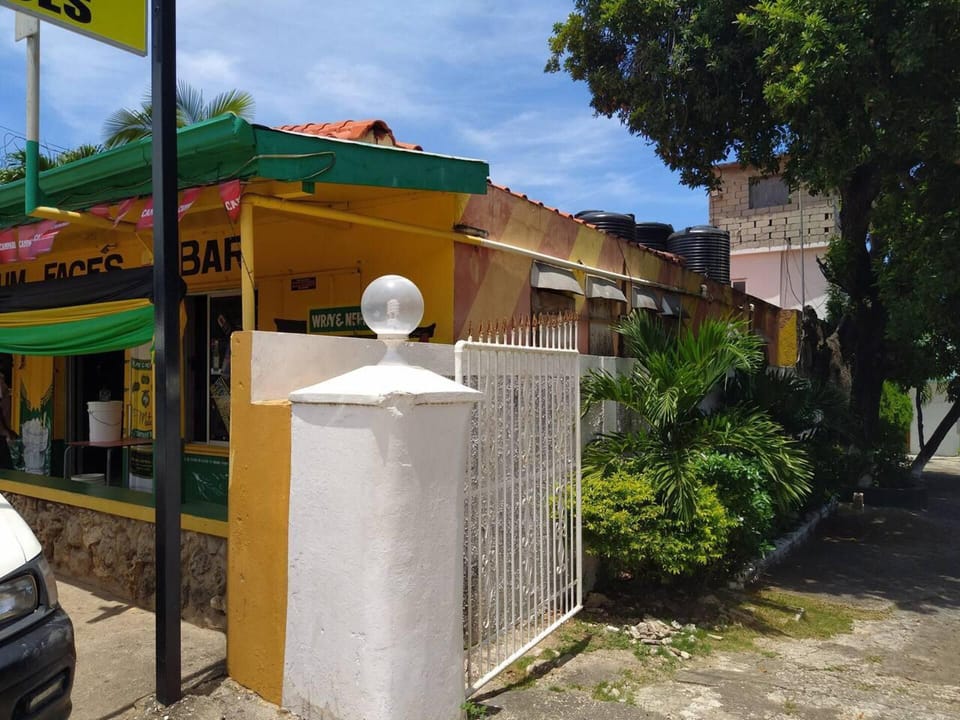Villa | Exterior