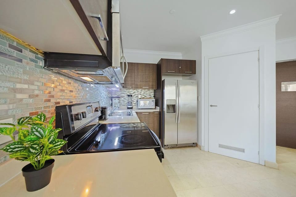 A fully equipped kitchen perfect for preparing sumptuous meal for your family.