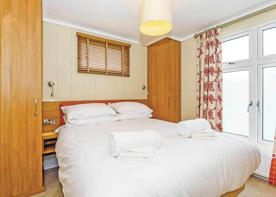 Bedroom, Bed