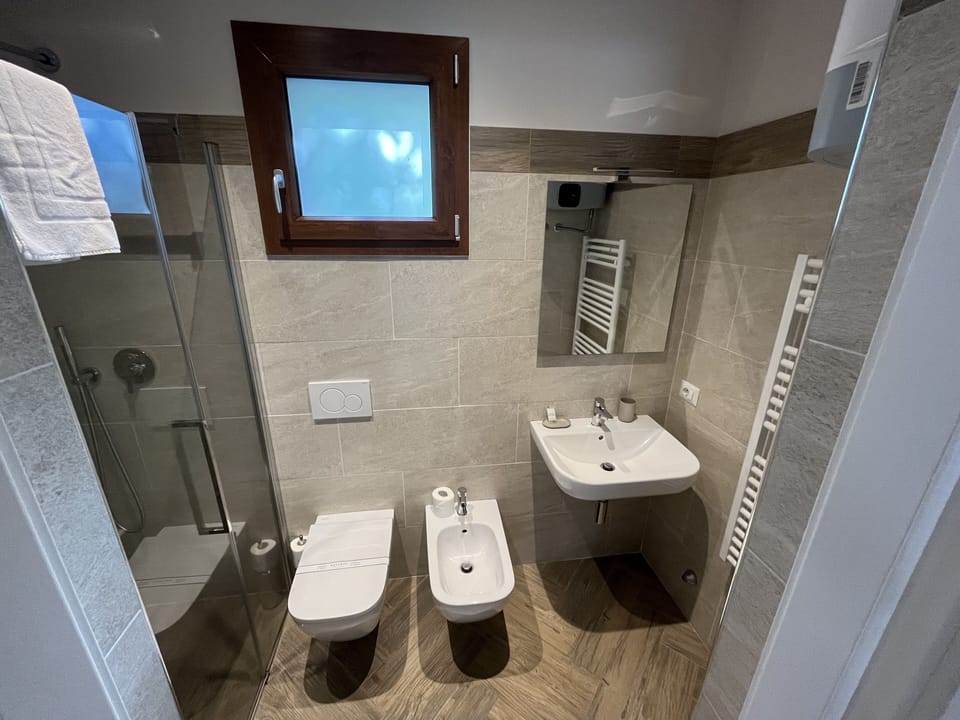 Standard Double Room, 1 Double Bed, Private Bathroom | Bathroom | Hair dryer, bidet, towels, soap