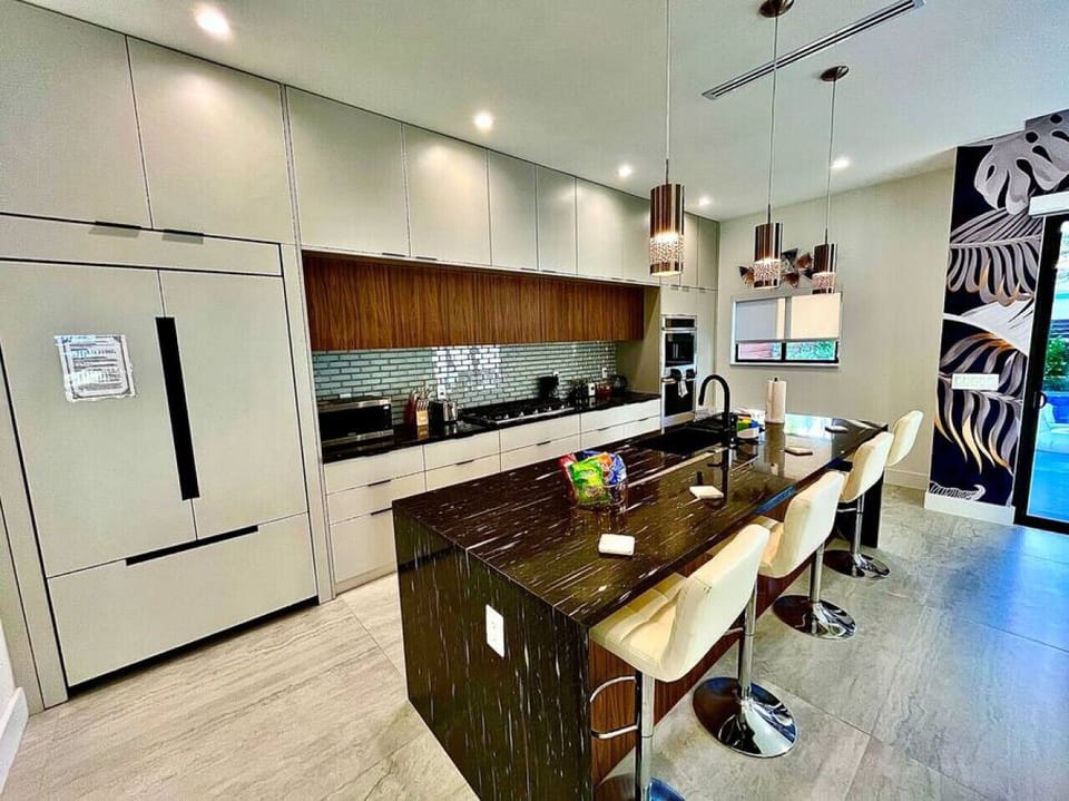 Brand new chef`s kitchen