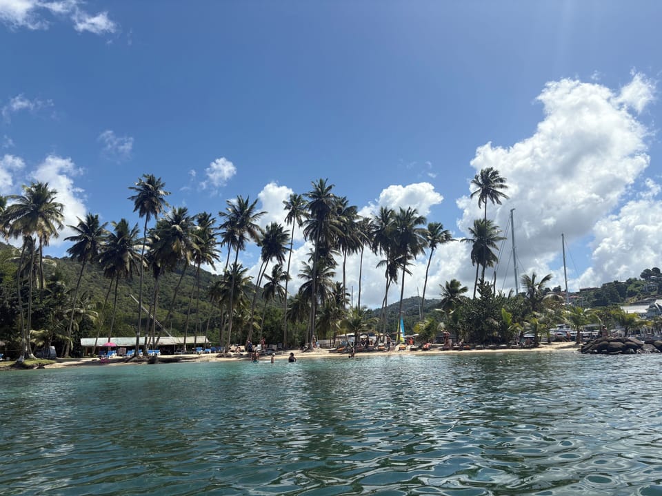 Marigot Bay beach area