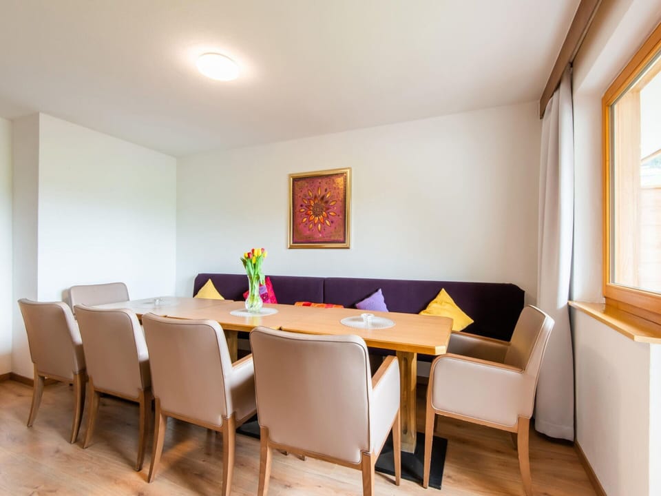 Apartment | Dining